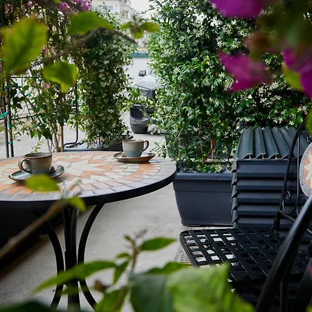 Florance Luxury In * Μπουργκάς