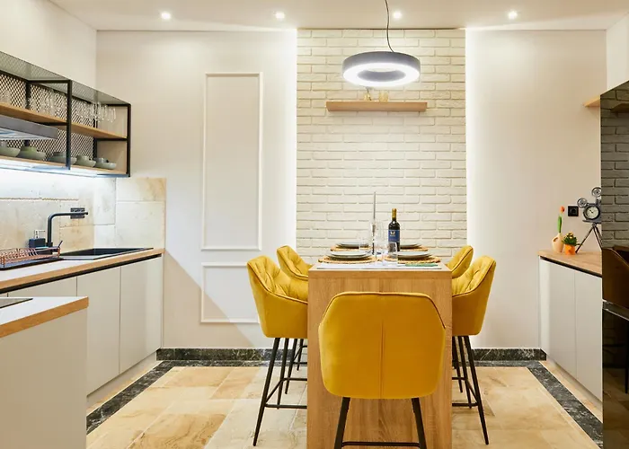 Florance Luxury In 아파트 부르가스